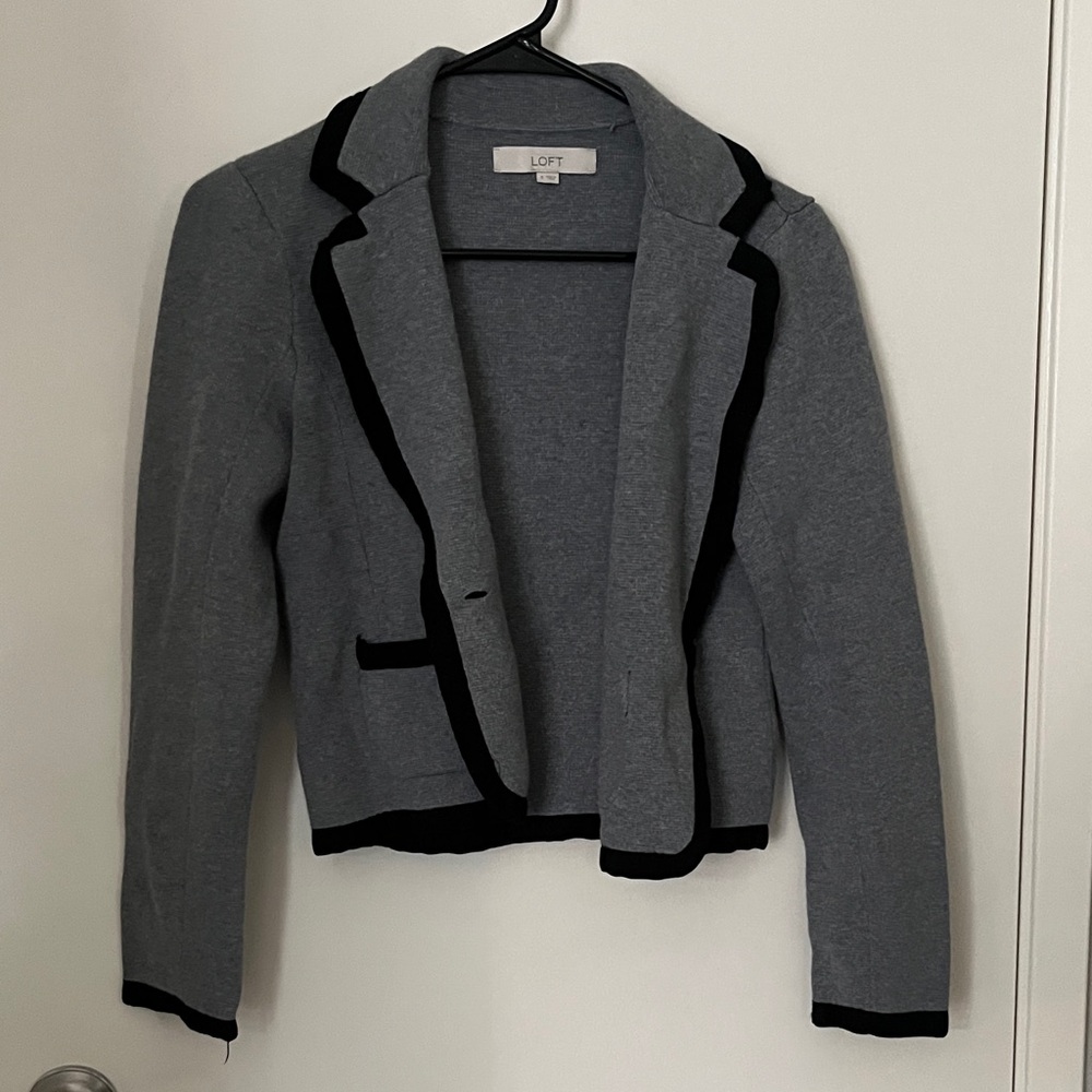 LOFT Women's Gray and Black Trim Blazer